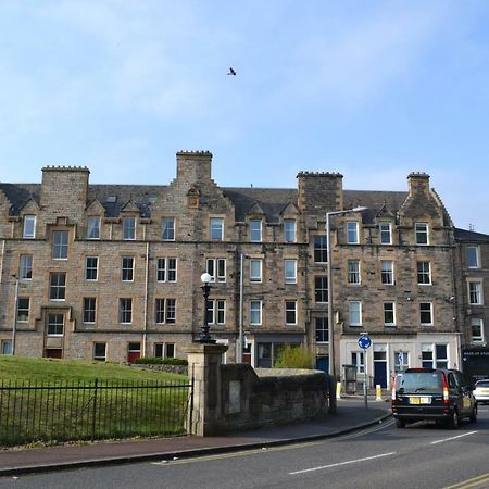Beautiful Holyrood Park Apartment Edinburgh Exterior foto