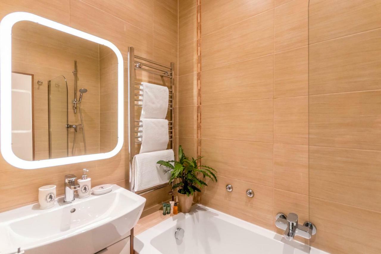 Beautiful Holyrood Park Apartment Edinburgh Exterior foto